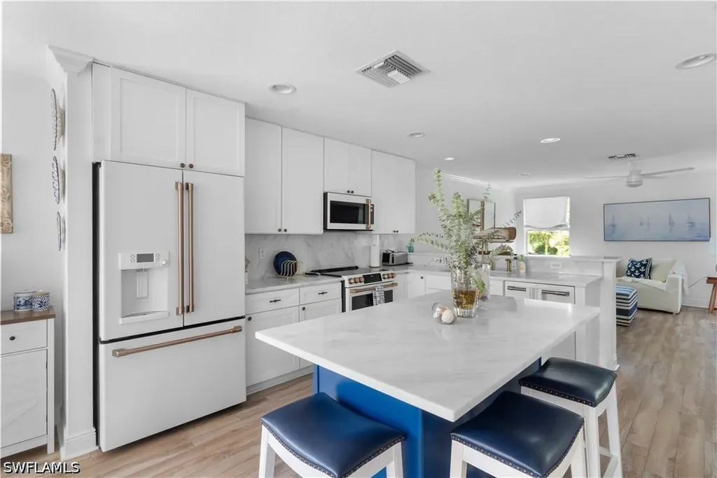 719 Park Avenue Naples FL 34110