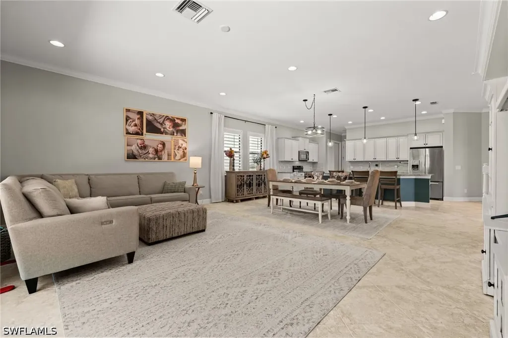 4115 Raffia Drive Naples FL 34119