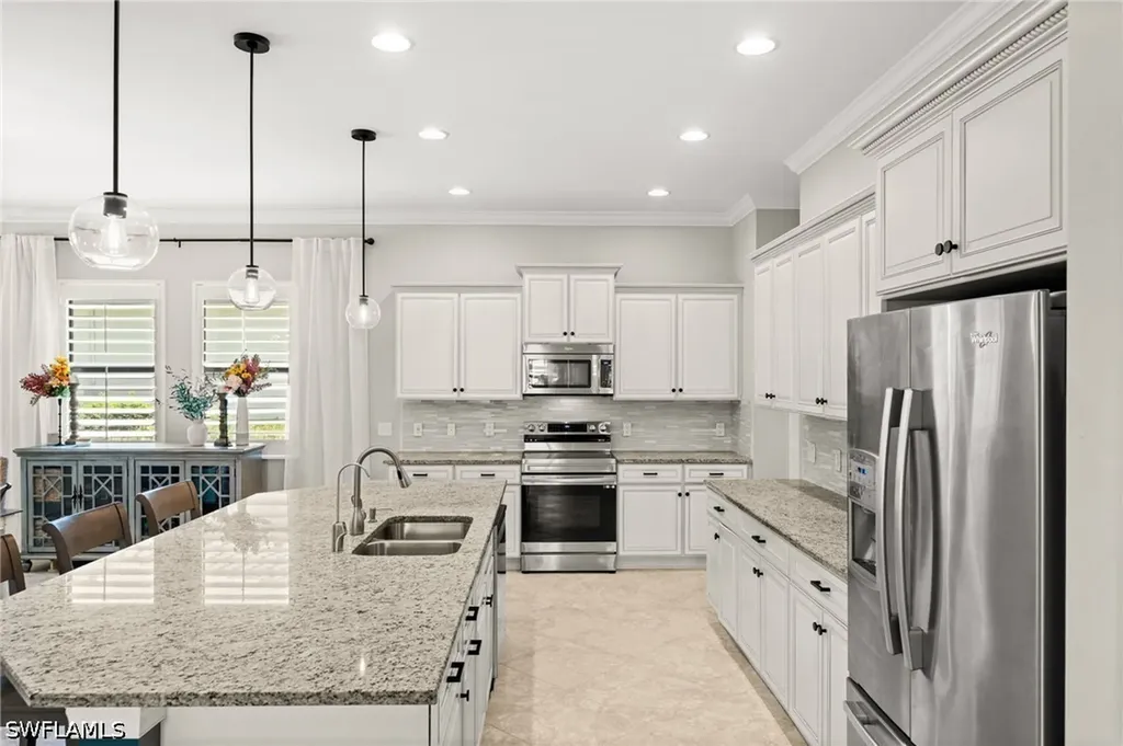 4115 Raffia Drive Naples FL 34119