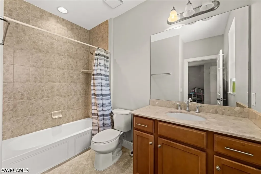4115 Raffia Drive Naples FL 34119