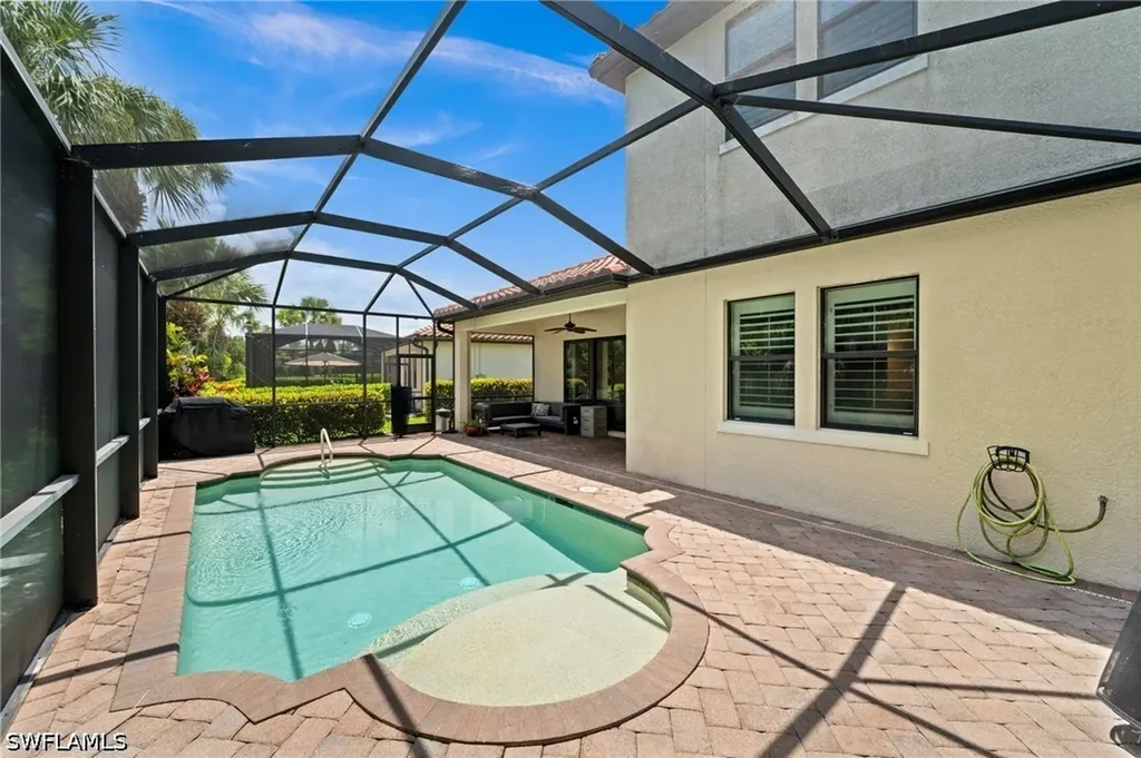4115 Raffia Drive Naples FL 34119