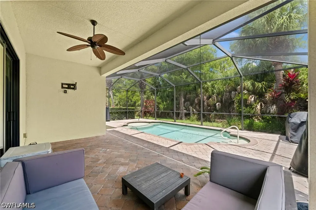 4115 Raffia Drive Naples FL 34119
