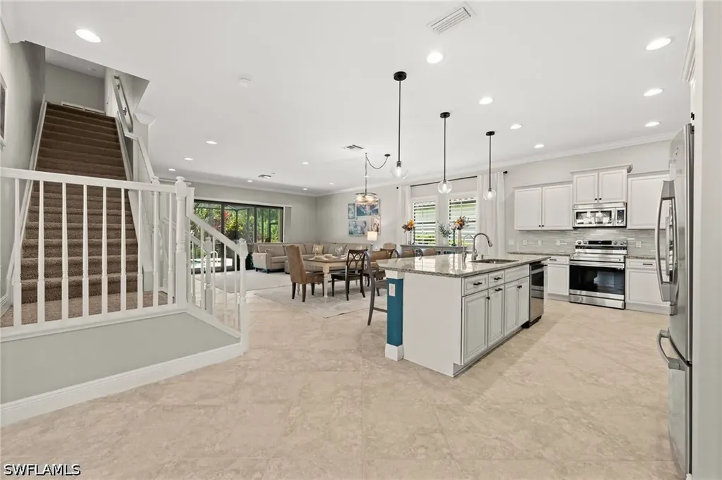 4115 Raffia Drive Naples FL 34119