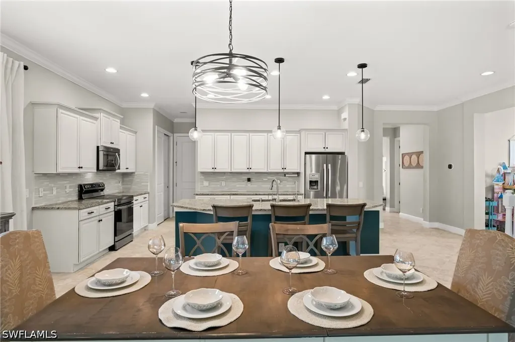 4115 Raffia Drive Naples FL 34119