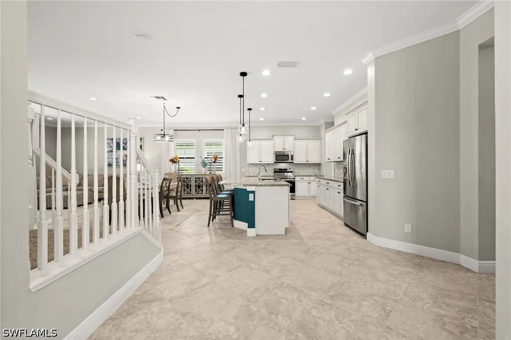 4115 Raffia Drive Naples FL 34119