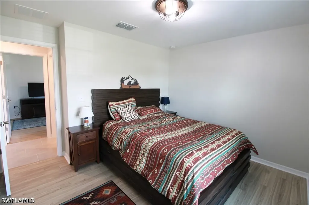 2702 NE 5th Avenue Cape Coral FL 33909