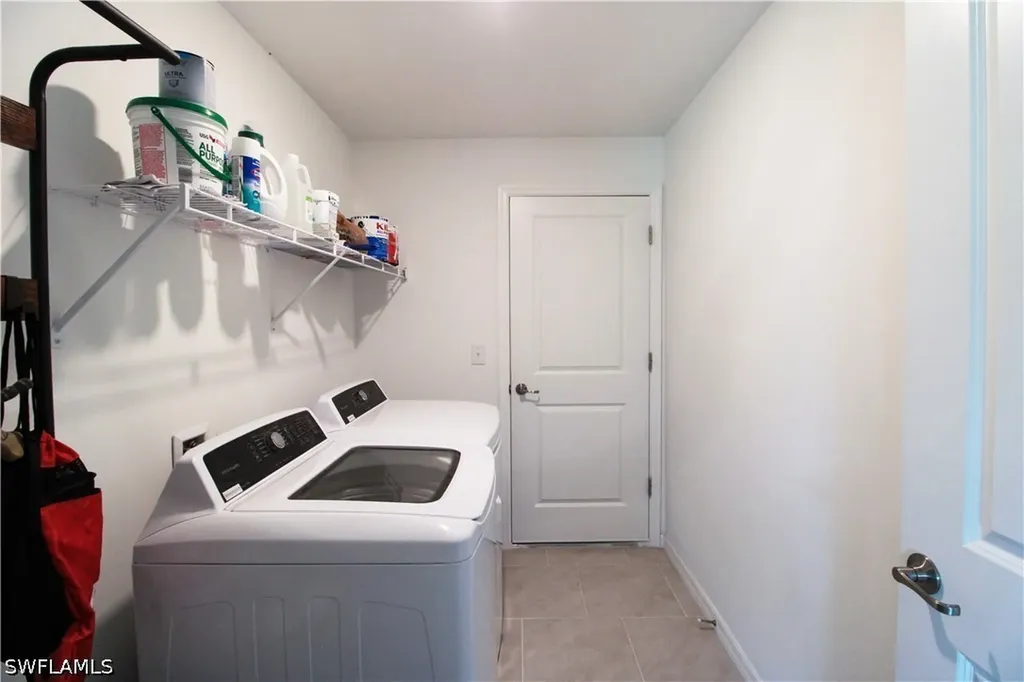2702 NE 5th Avenue Cape Coral FL 33909