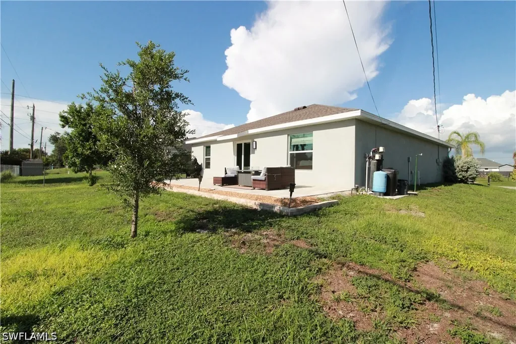 2702 NE 5th Avenue Cape Coral FL 33909