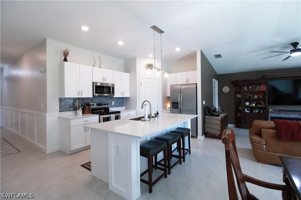 2702 NE 5th Avenue Cape Coral FL 33909