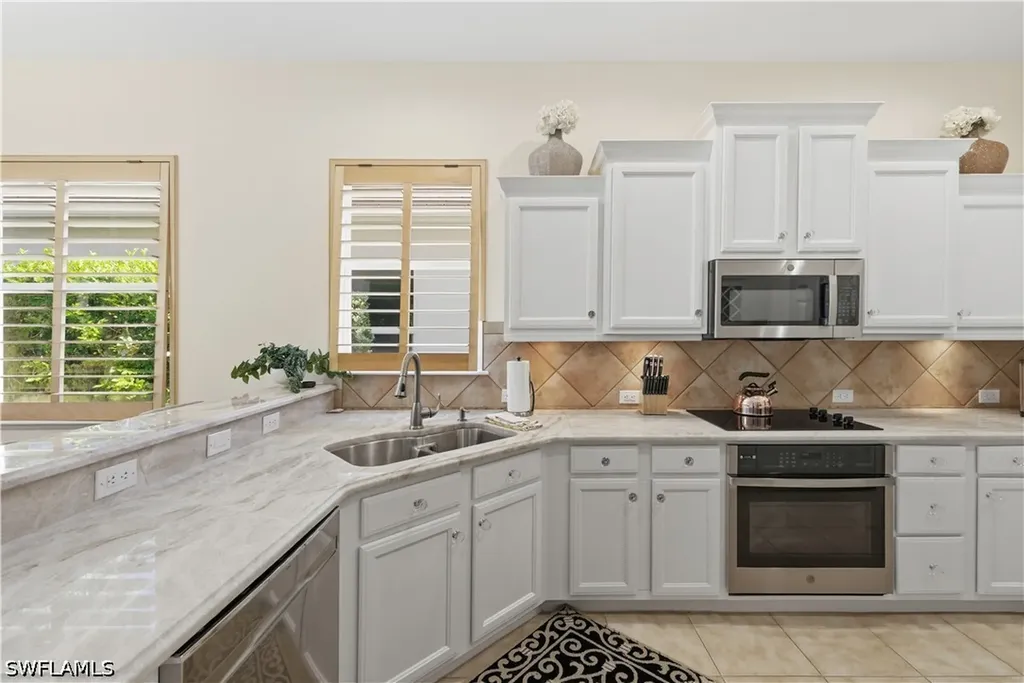 9235 Troon Lakes Drive Naples FL 34109