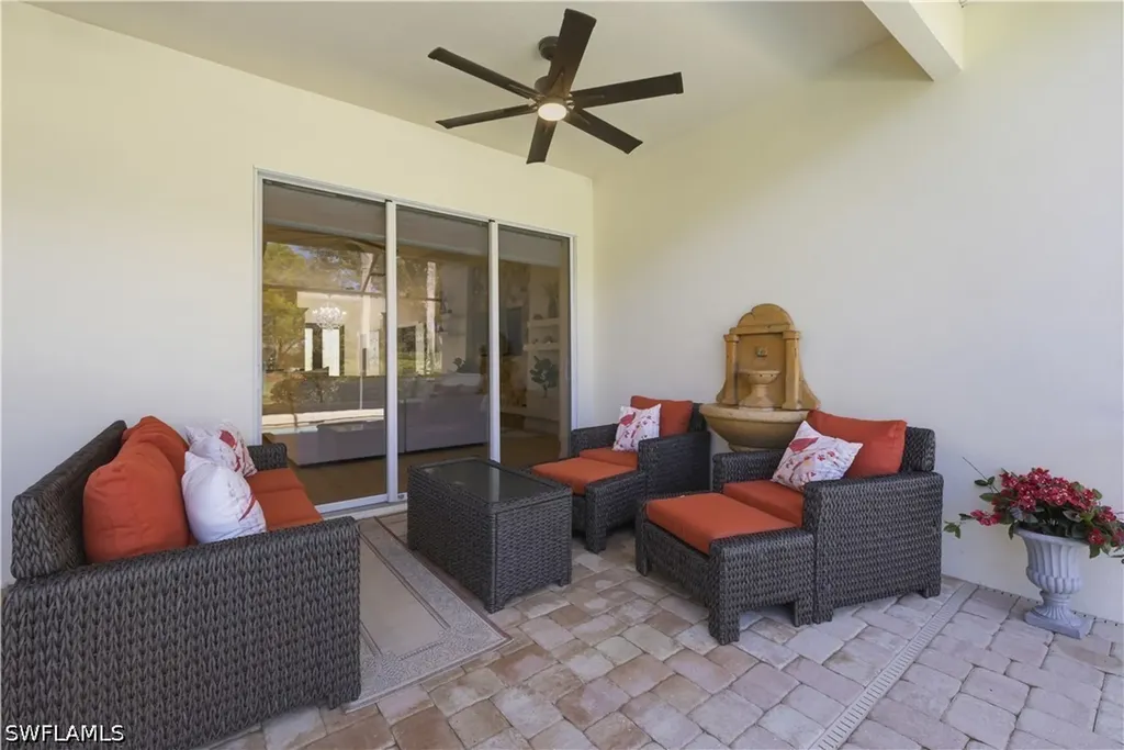 9235 Troon Lakes Drive Naples FL 34109