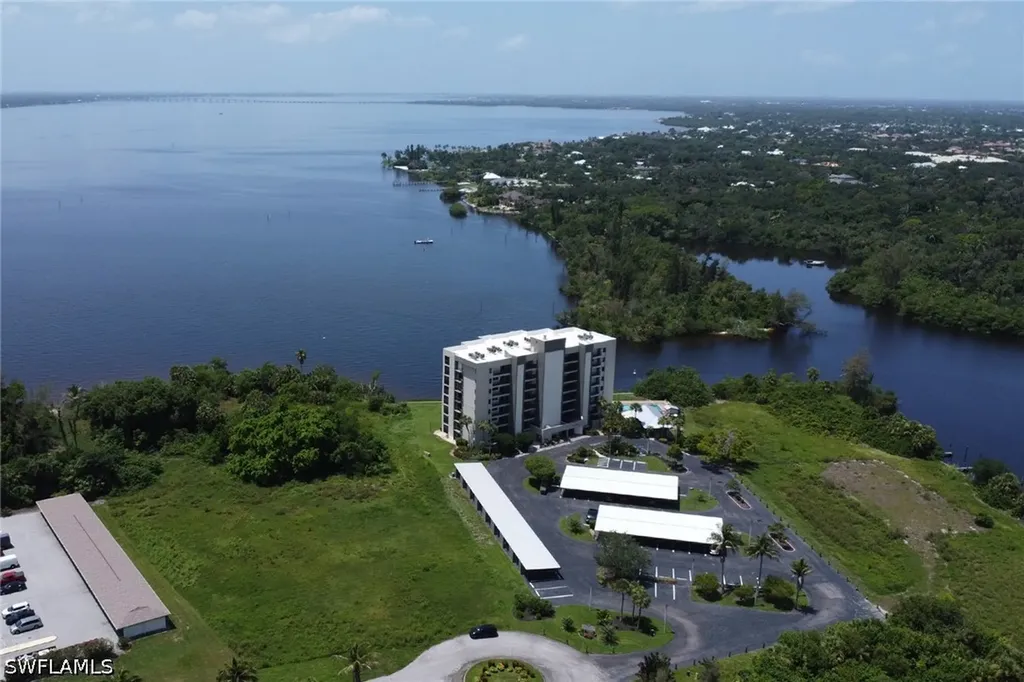 4510 N Key Drive North Fort Myers FL 33903