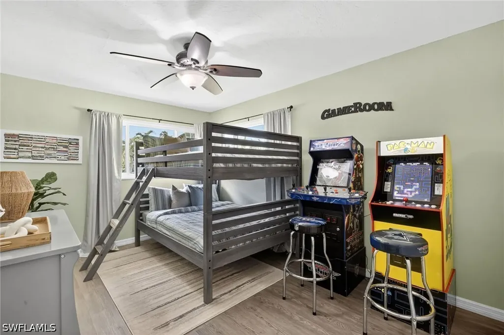 1421 Windsor Court Cape Coral FL 33904