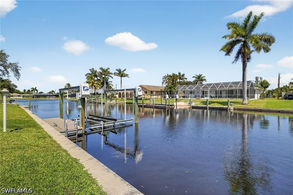 1421 Windsor Court Cape Coral FL 33904