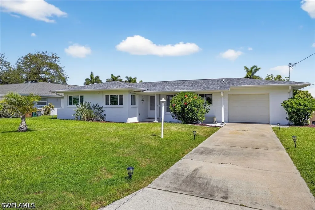 1421 Windsor Court Cape Coral FL 33904