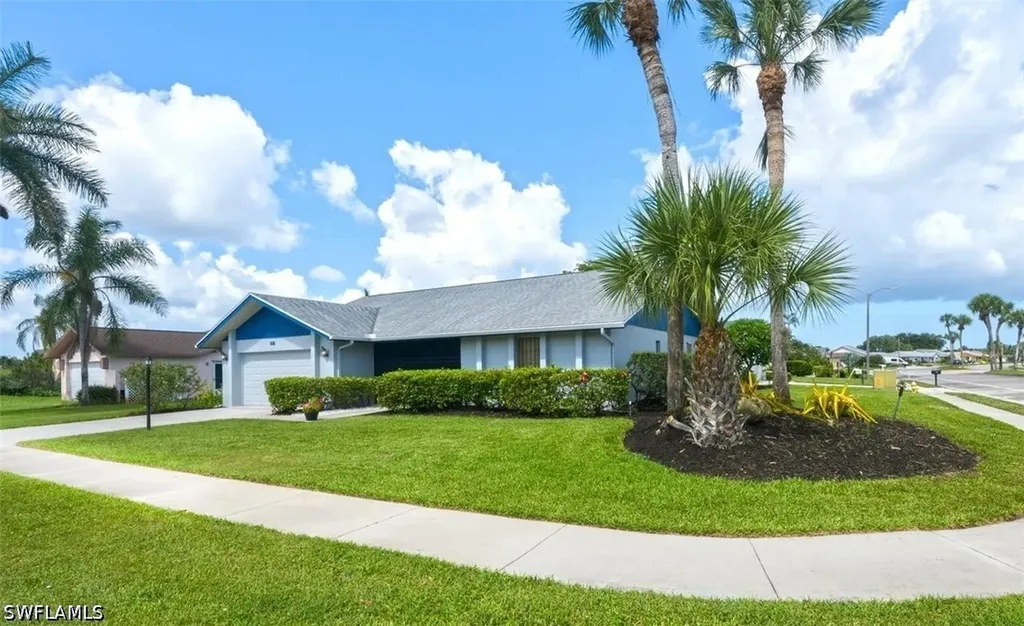 145 Marseille Drive Naples FL 34112