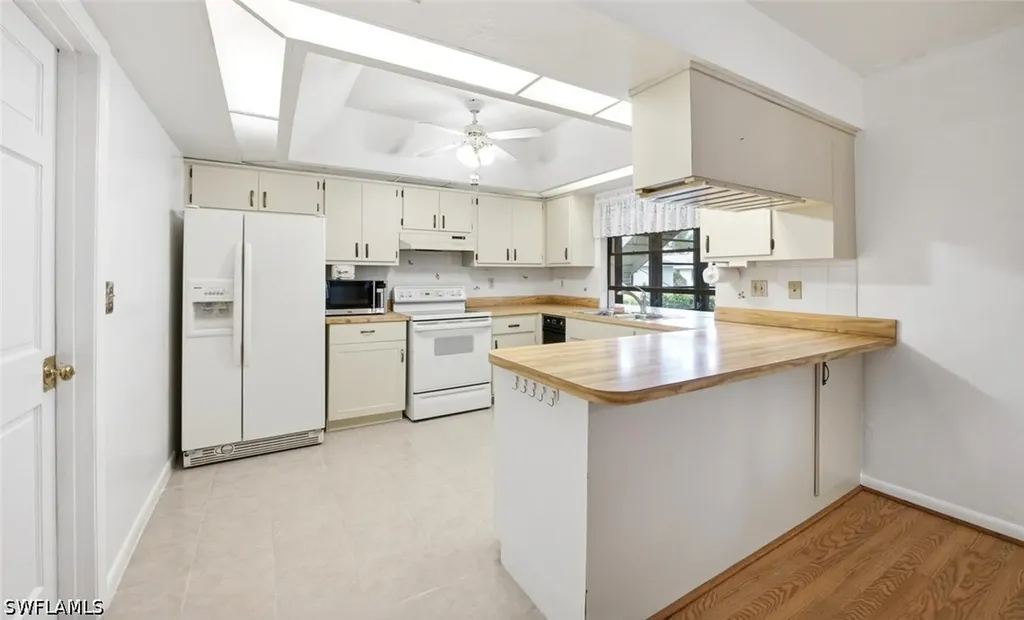 145 Marseille Drive Naples FL 34112