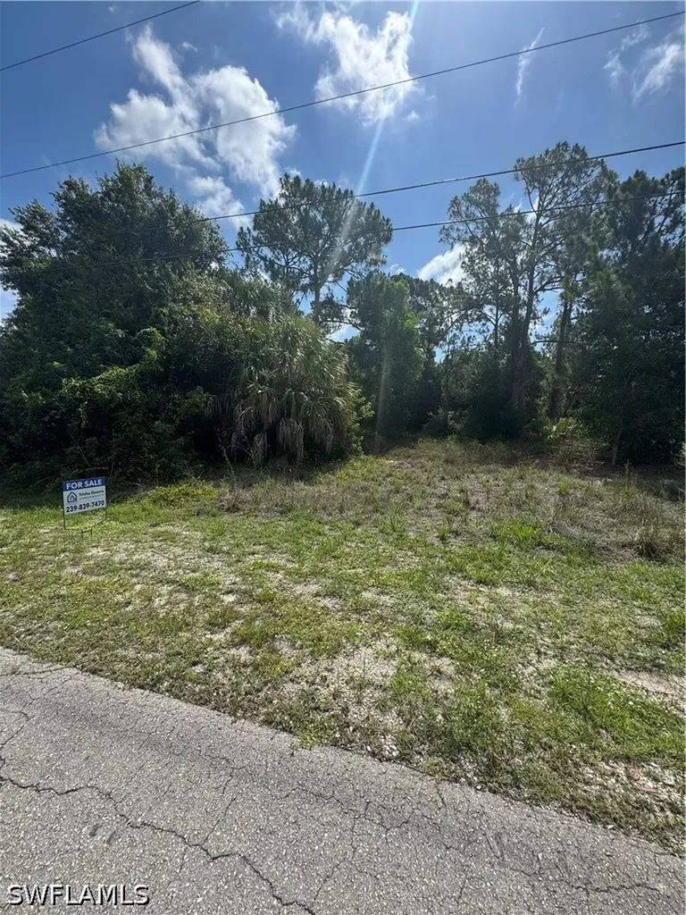 512 Canton Avenue Lehigh Acres FL 33972