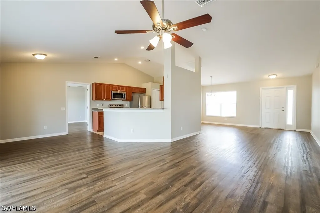 3201 42nd Street SW Lehigh Acres FL 33976
