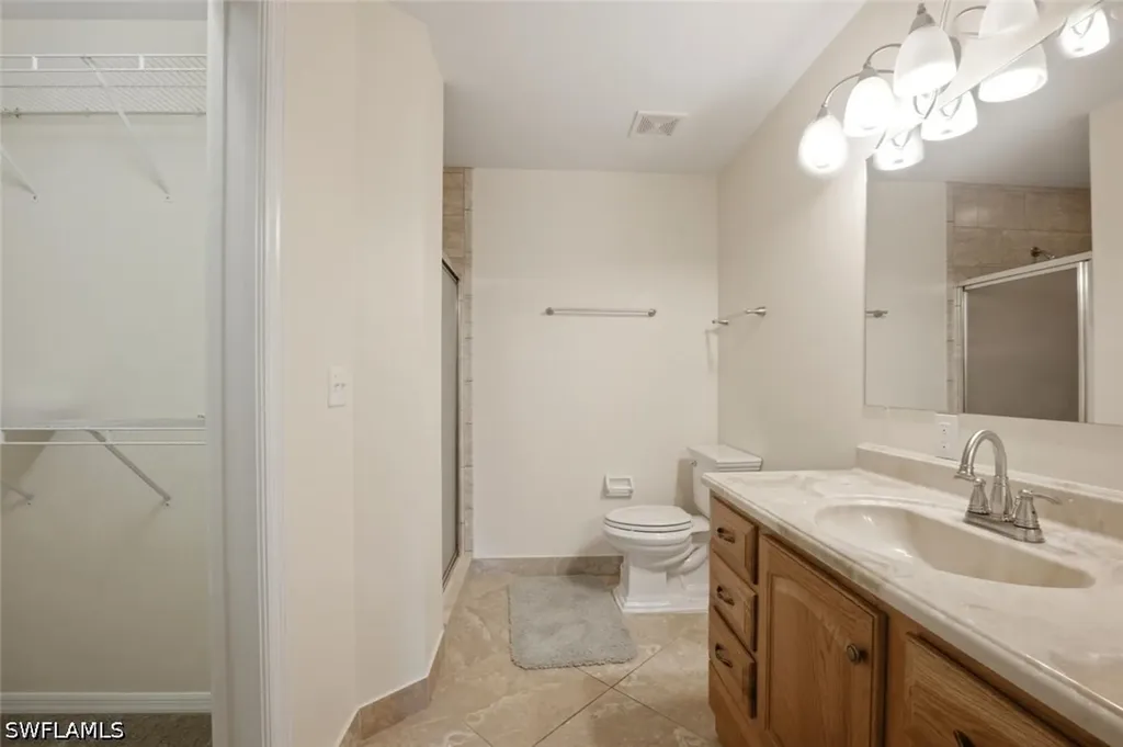 193 Robin Hood Circle Naples FL 34104