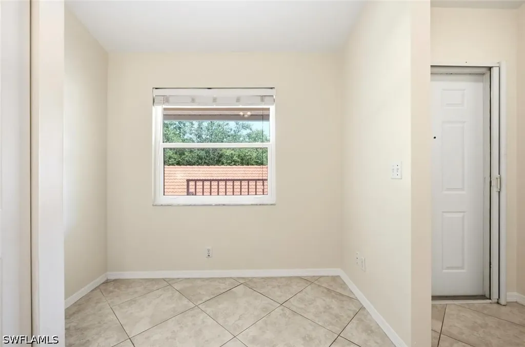 193 Robin Hood Circle Naples FL 34104