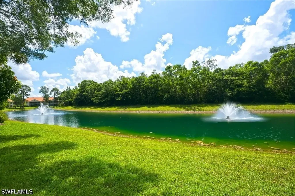 193 Robin Hood Circle Naples FL 34104