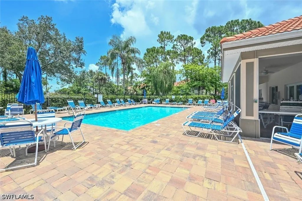 193 Robin Hood Circle Naples FL 34104