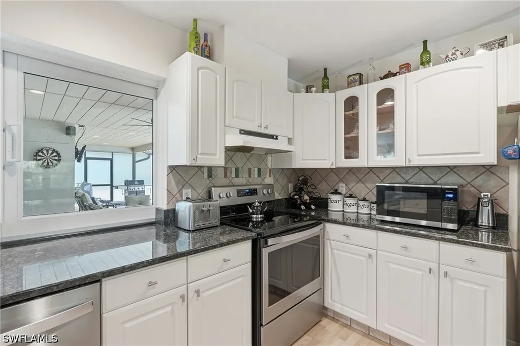 1140 22nd Avenue NE Naples FL 34120