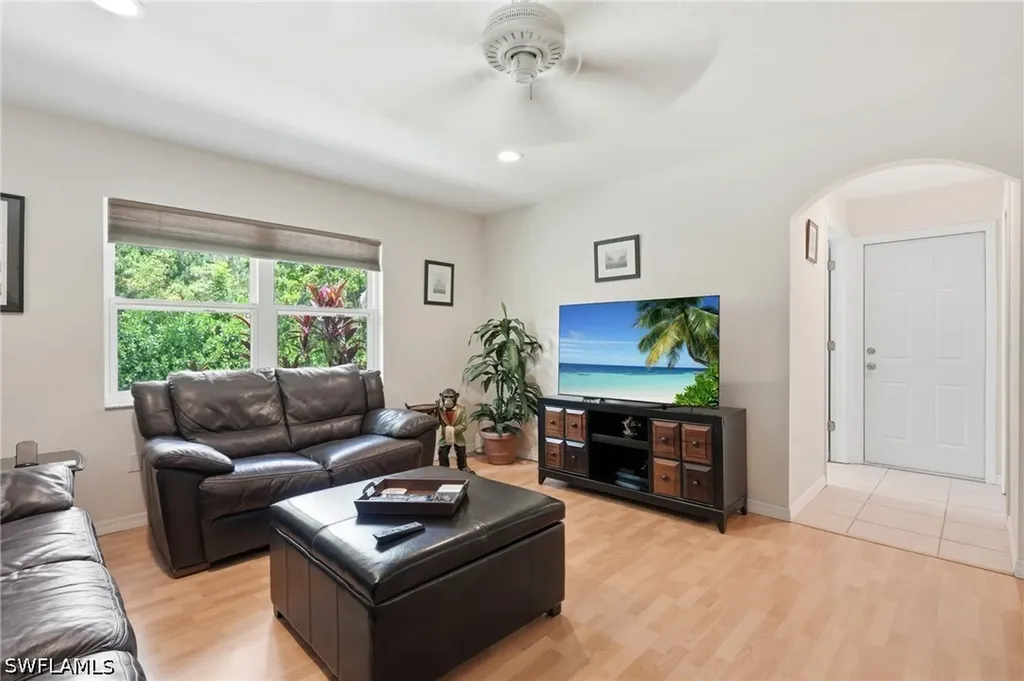 1140 22nd Avenue NE Naples FL 34120