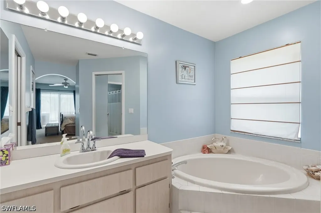 1140 22nd Avenue NE Naples FL 34120
