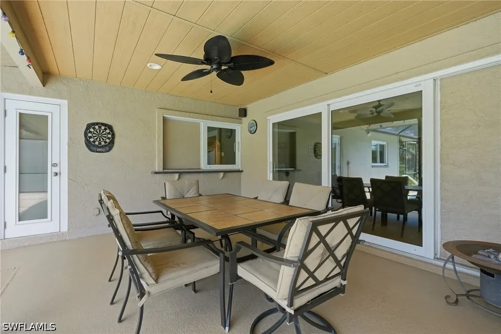 1140 22nd Avenue NE Naples FL 34120