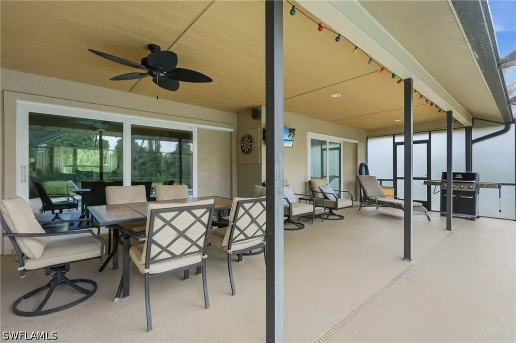 1140 22nd Avenue NE Naples FL 34120