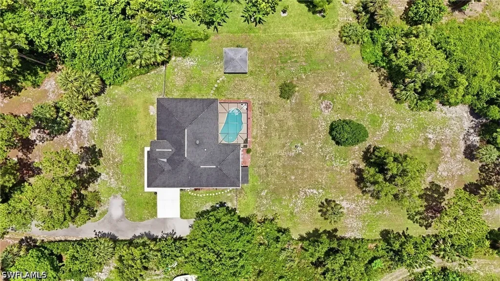 1140 22nd Avenue NE Naples FL 34120
