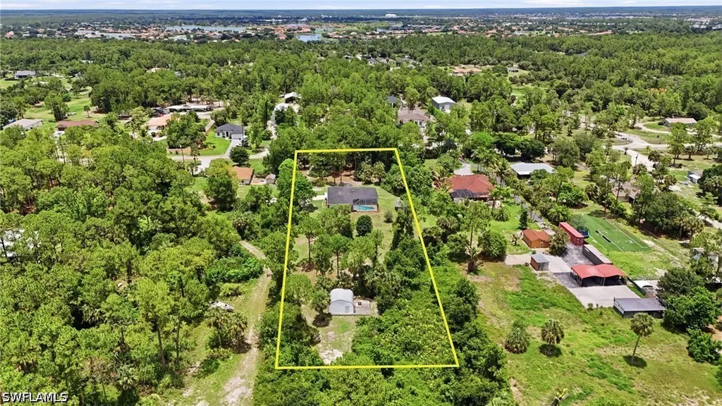 1140 22nd Avenue NE Naples FL 34120