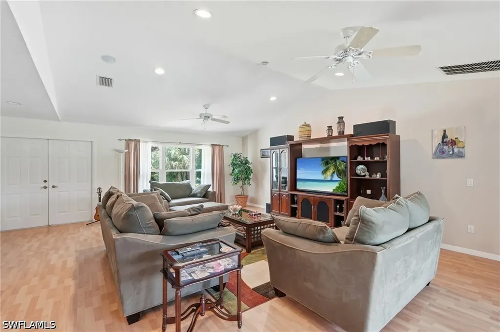 1140 22nd Avenue NE Naples FL 34120