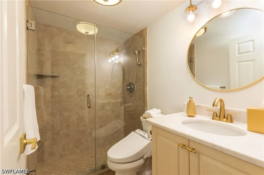 841 Tanbark Drive Naples FL 34108