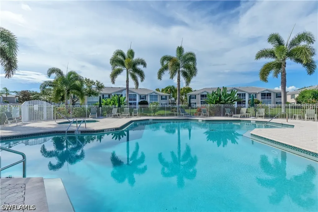 841 Tanbark Drive Naples FL 34108
