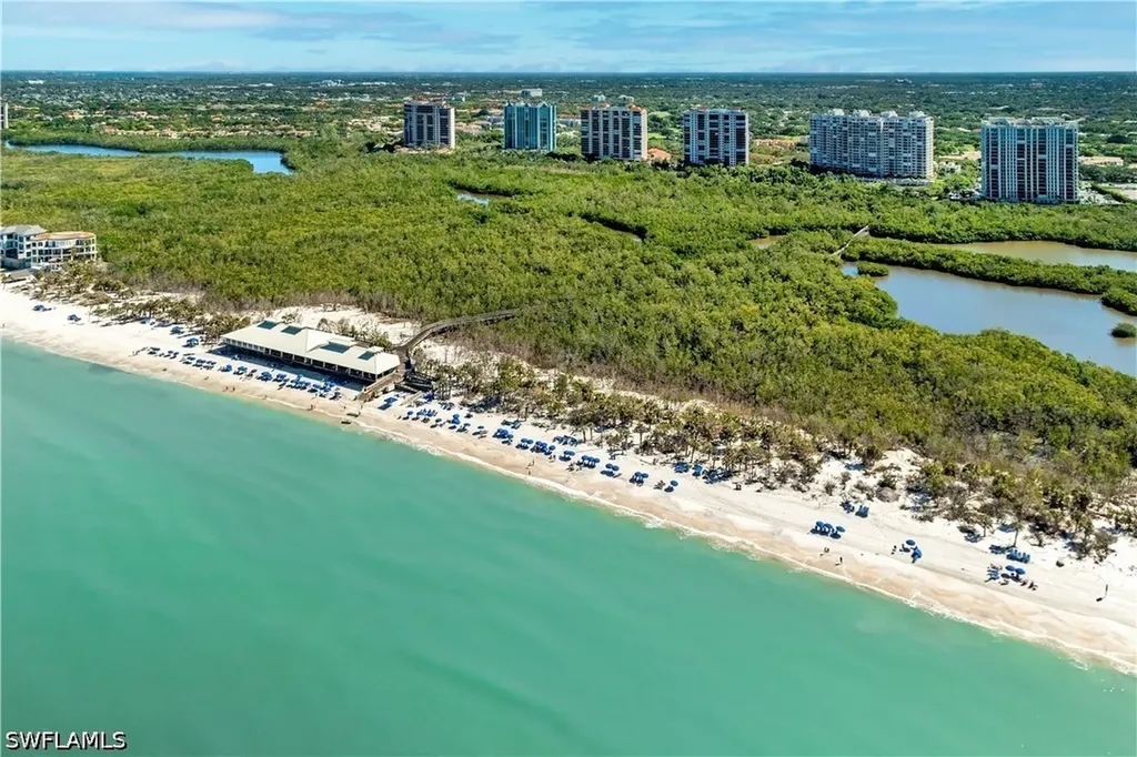 841 Tanbark Drive Naples FL 34108