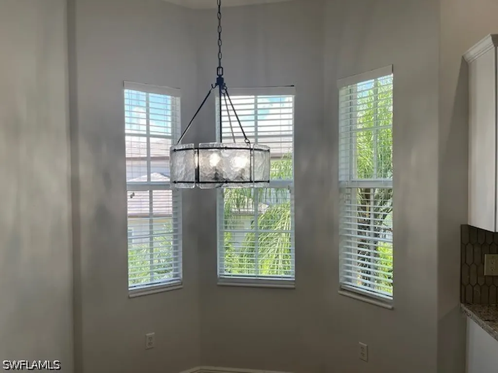 7842 Hawthorne Drive Naples FL 34113