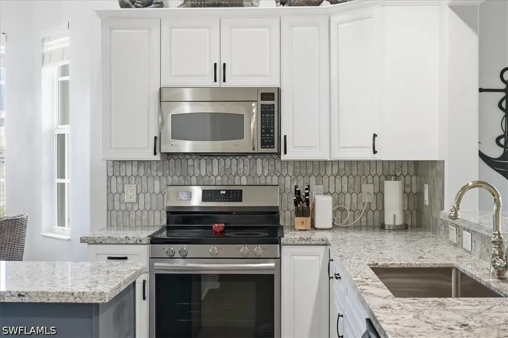 7842 Hawthorne Drive Naples FL 34113