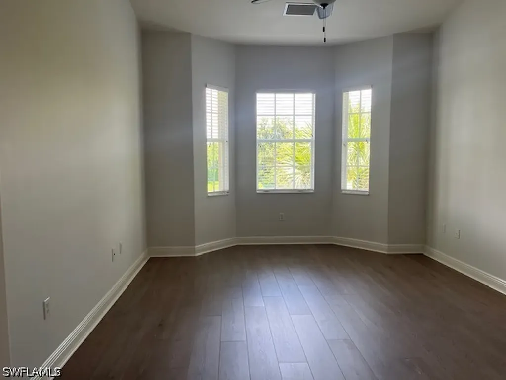 7842 Hawthorne Drive Naples FL 34113