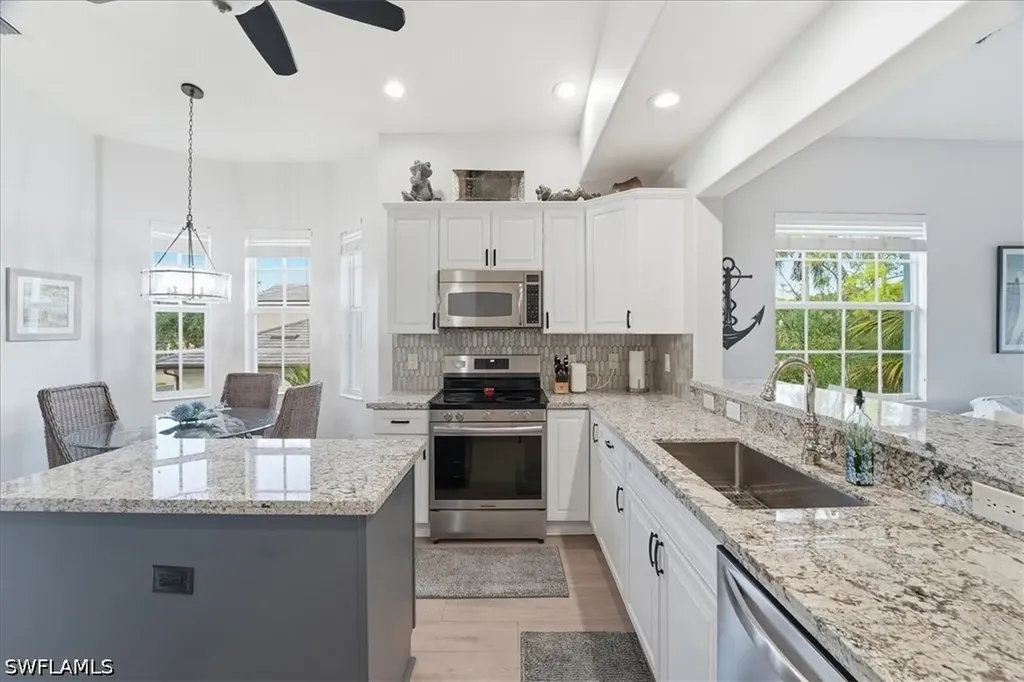 7842 Hawthorne Drive Naples FL 34113
