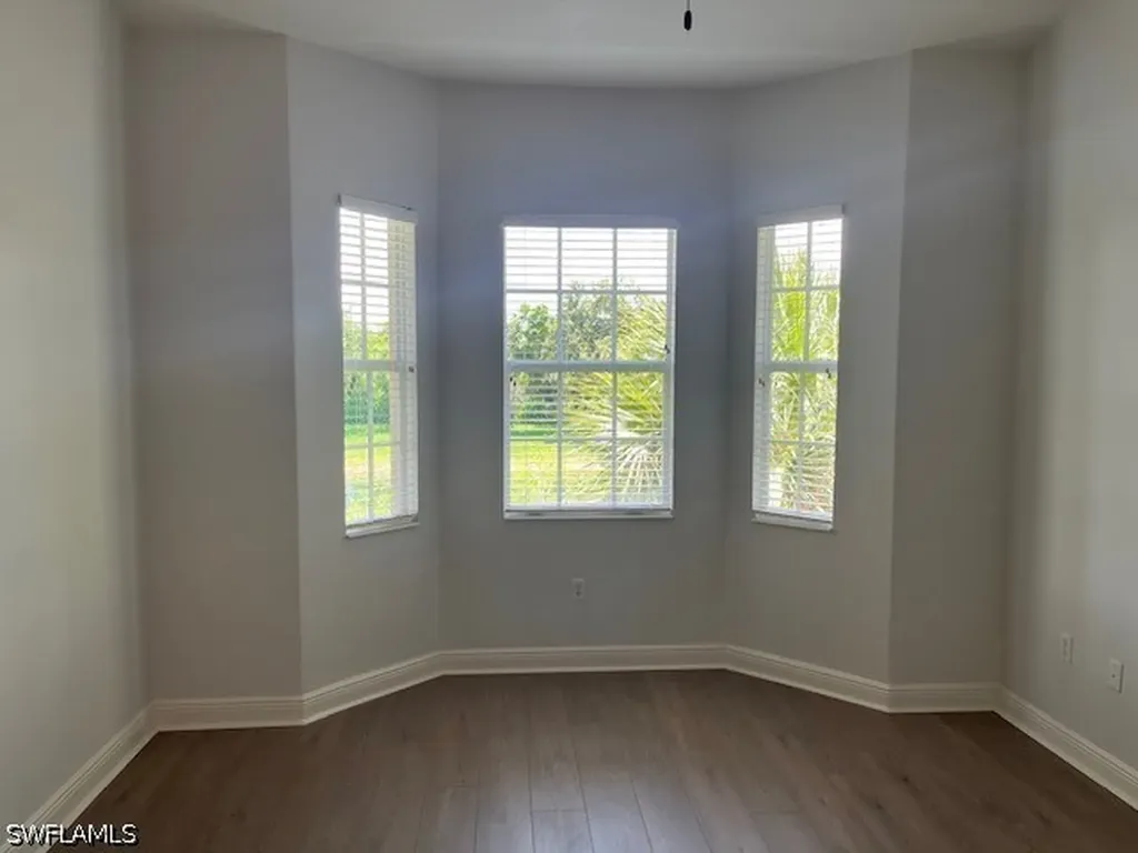 7842 Hawthorne Drive Naples FL 34113