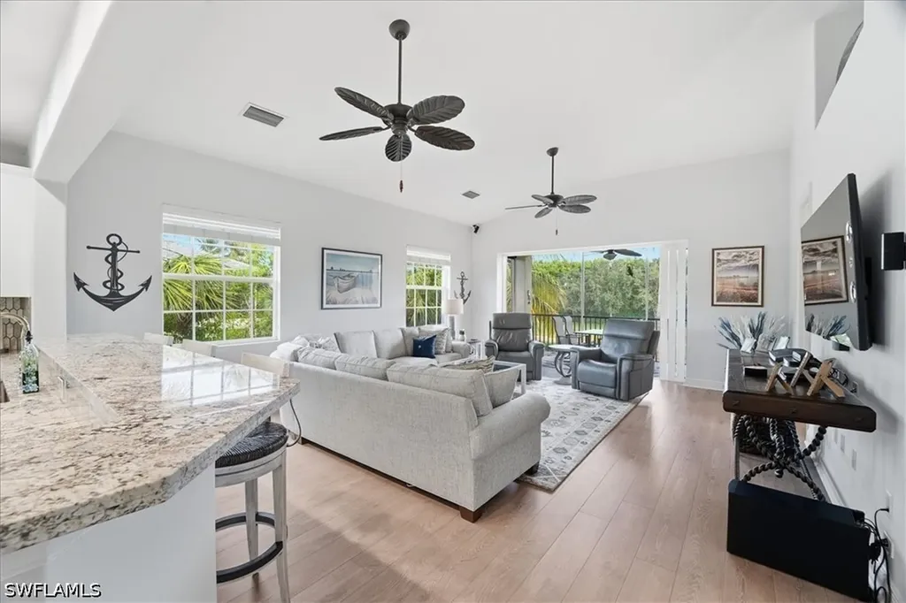 7842 Hawthorne Drive Naples FL 34113