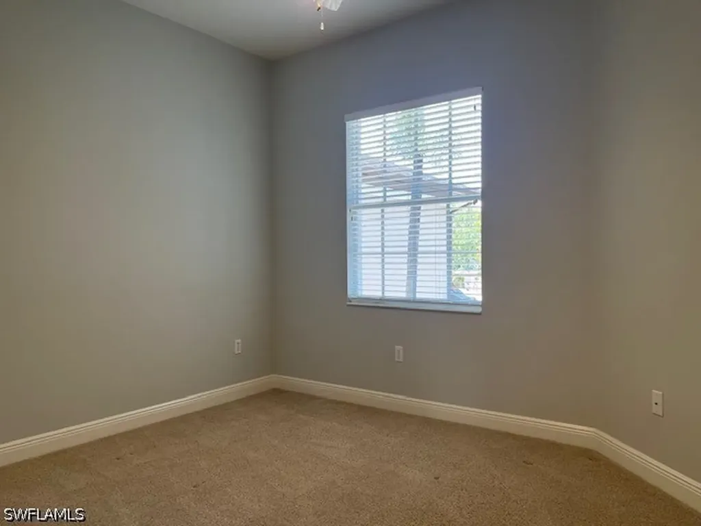 7842 Hawthorne Drive Naples FL 34113