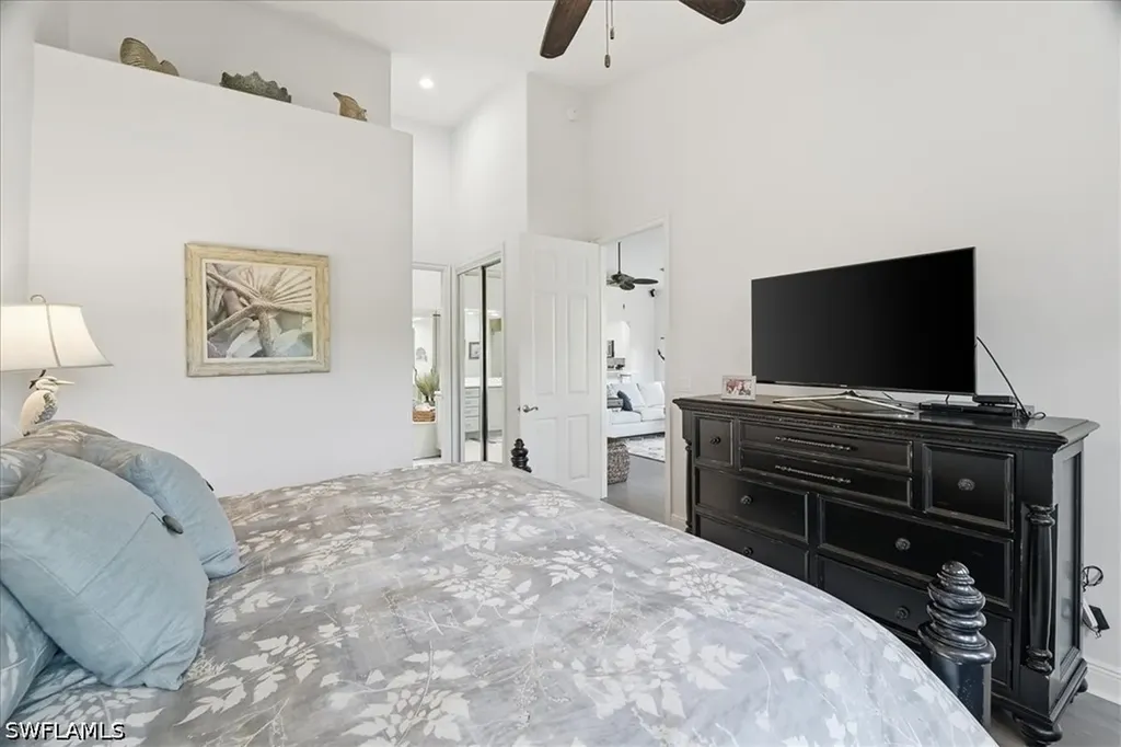 7842 Hawthorne Drive Naples FL 34113