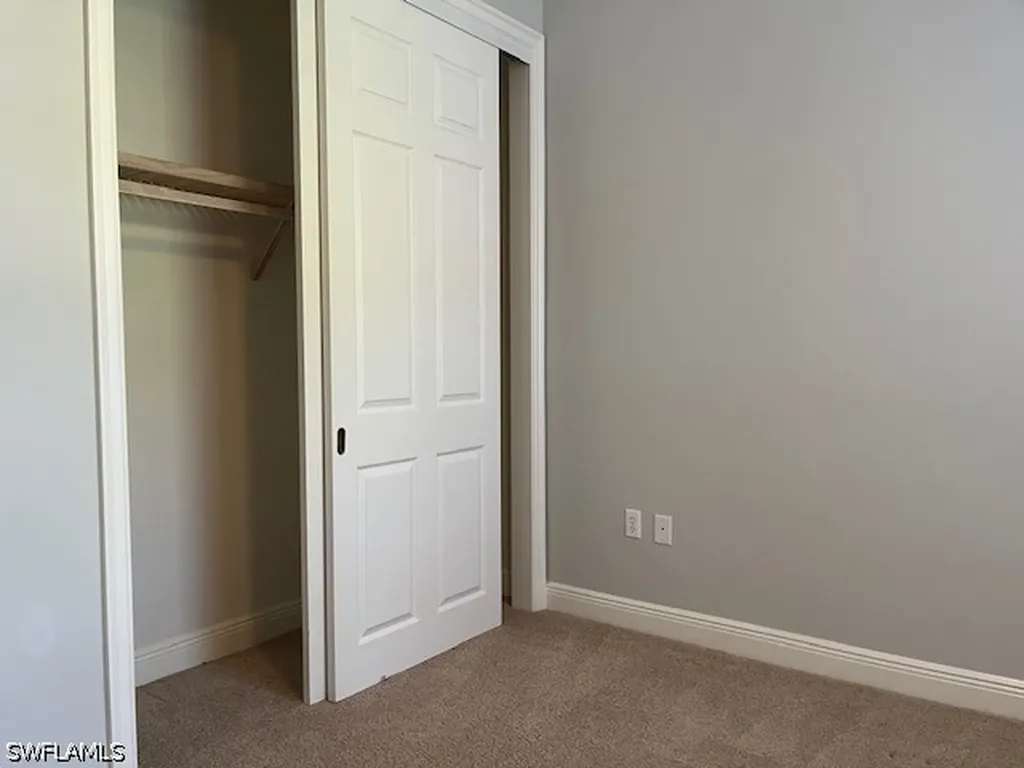 7842 Hawthorne Drive Naples FL 34113