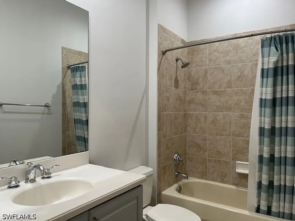 7842 Hawthorne Drive Naples FL 34113