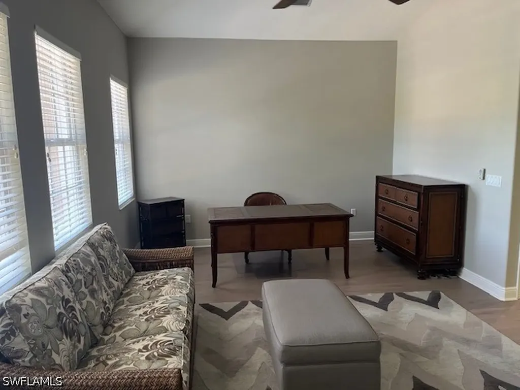 7842 Hawthorne Drive Naples FL 34113