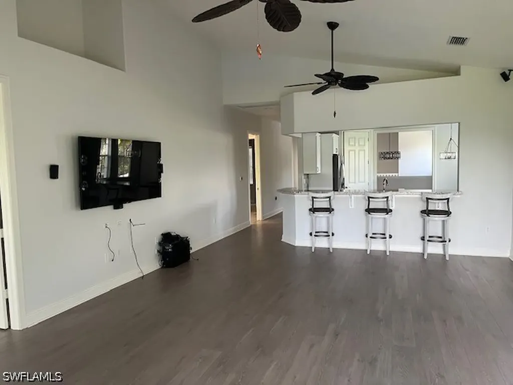 7842 Hawthorne Drive Naples FL 34113